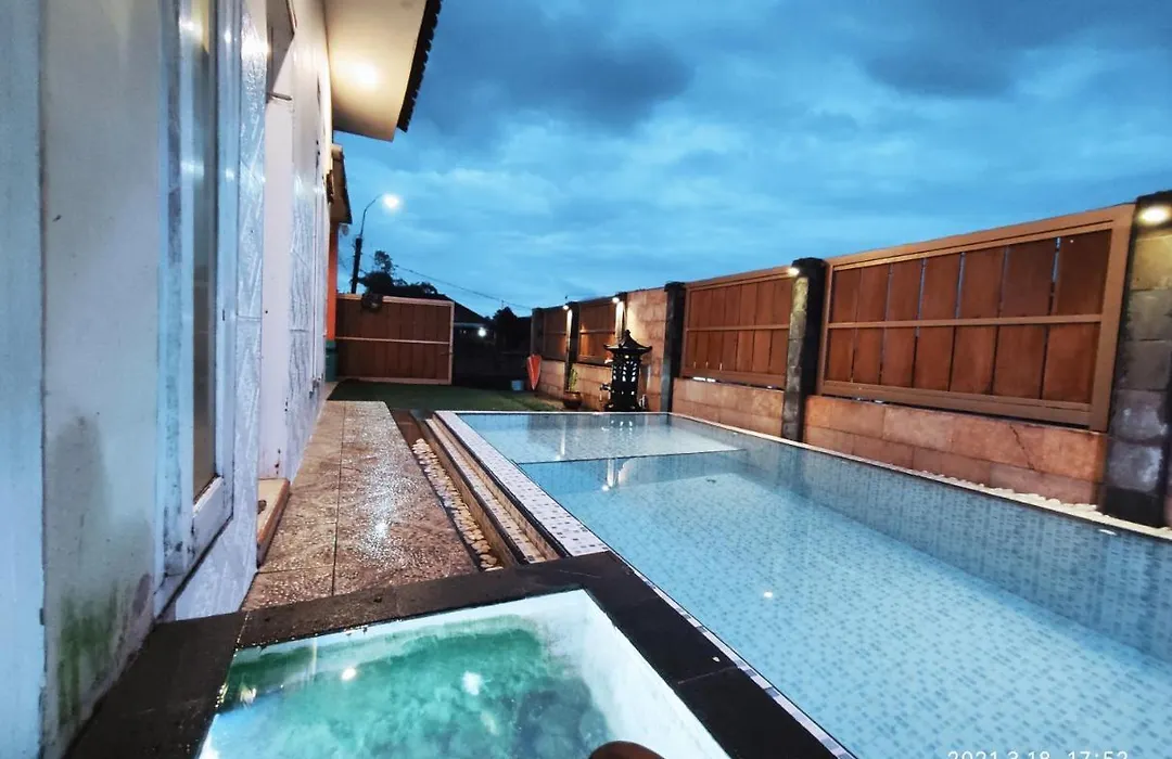 Puncak Pinus&Pool-1