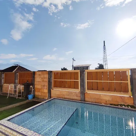 Puncak Pinus&Pool-3